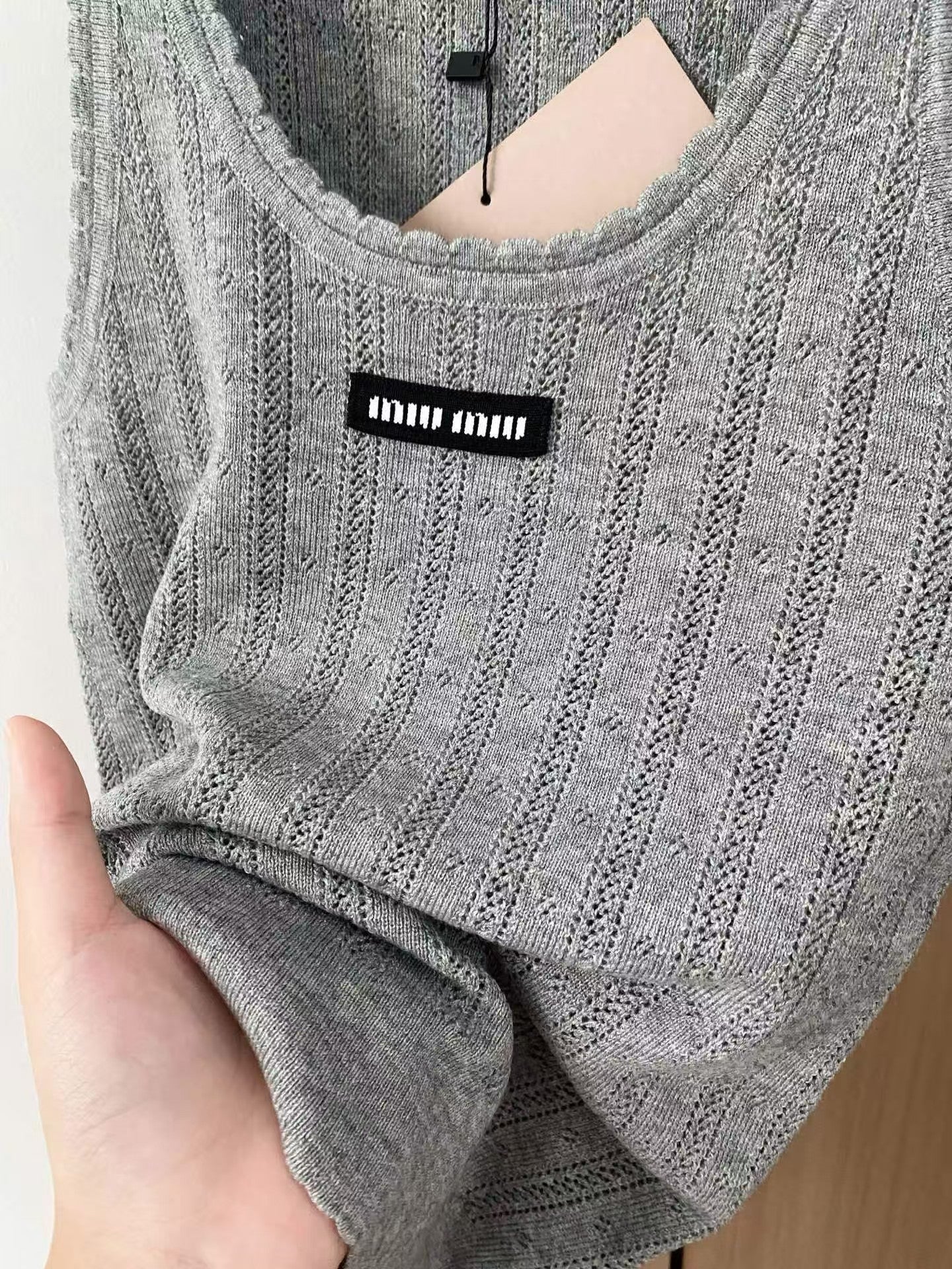 25 Silk vest