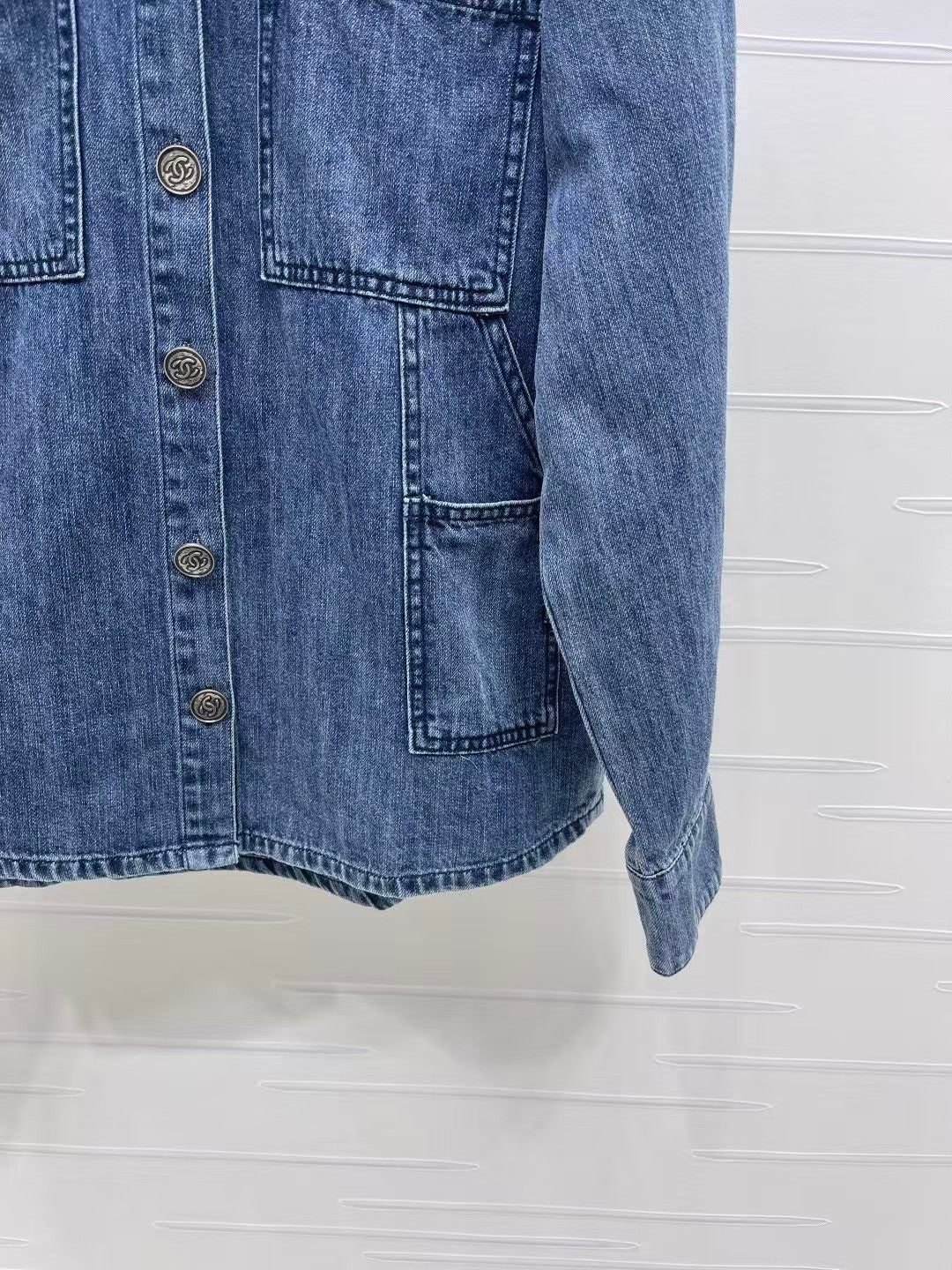 26 Collared Denim Shirt Jacket