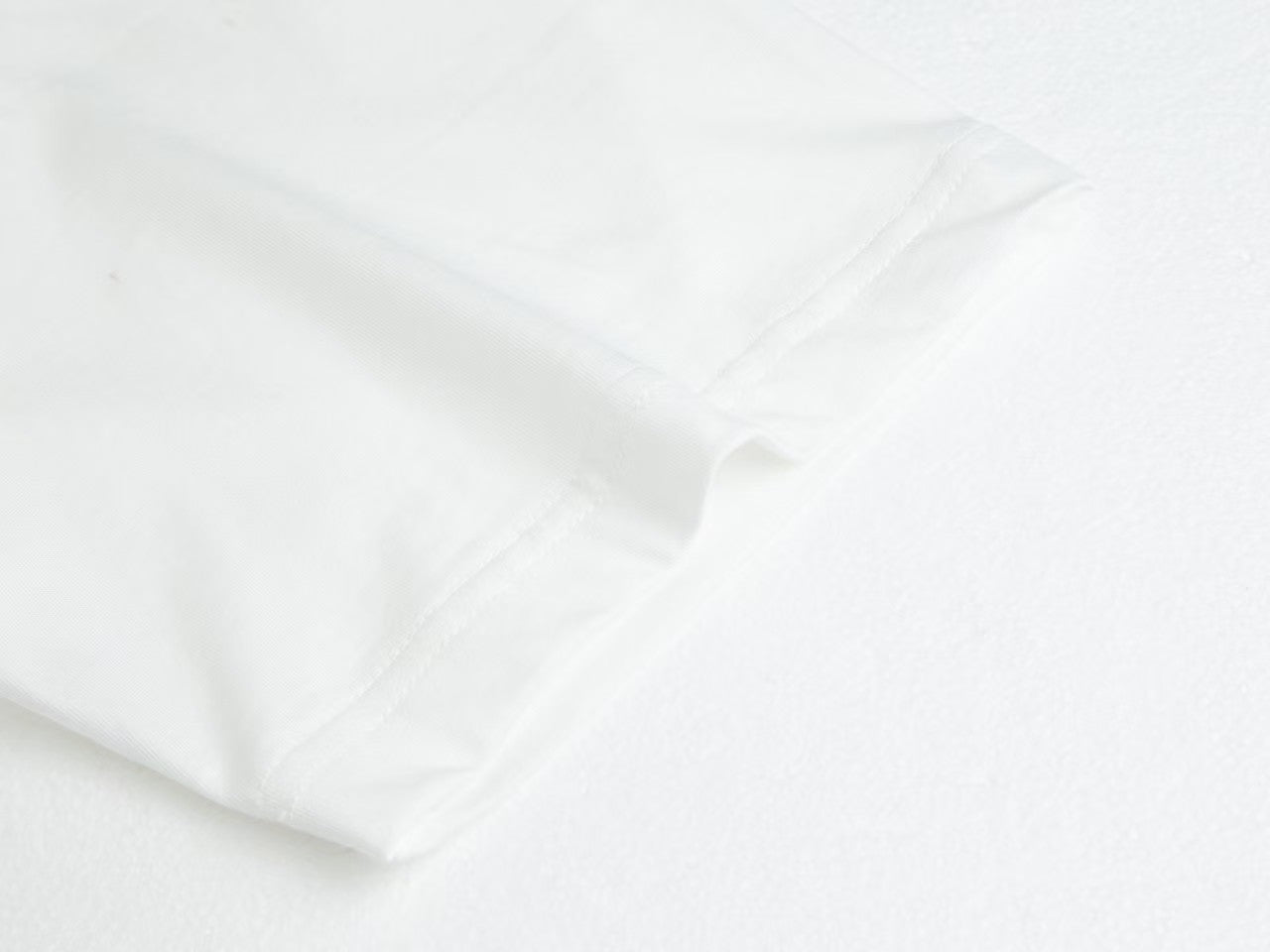 26SS Gold-Stamped Leather Patch T-Shirt