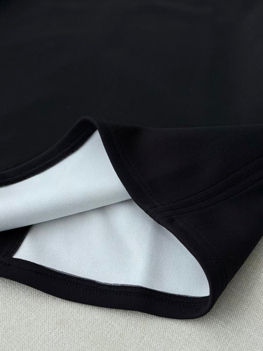 New 26SS Black Sleeveless Dress