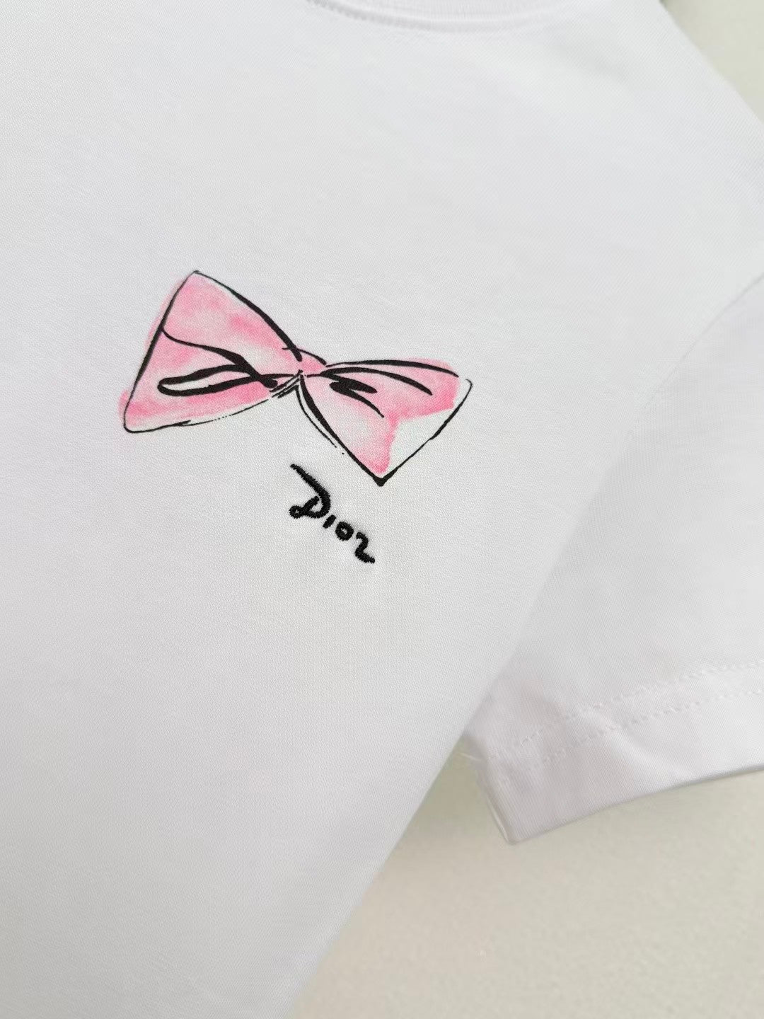 26 New Bow-Print Crew-Neck Short-Sleeve Top