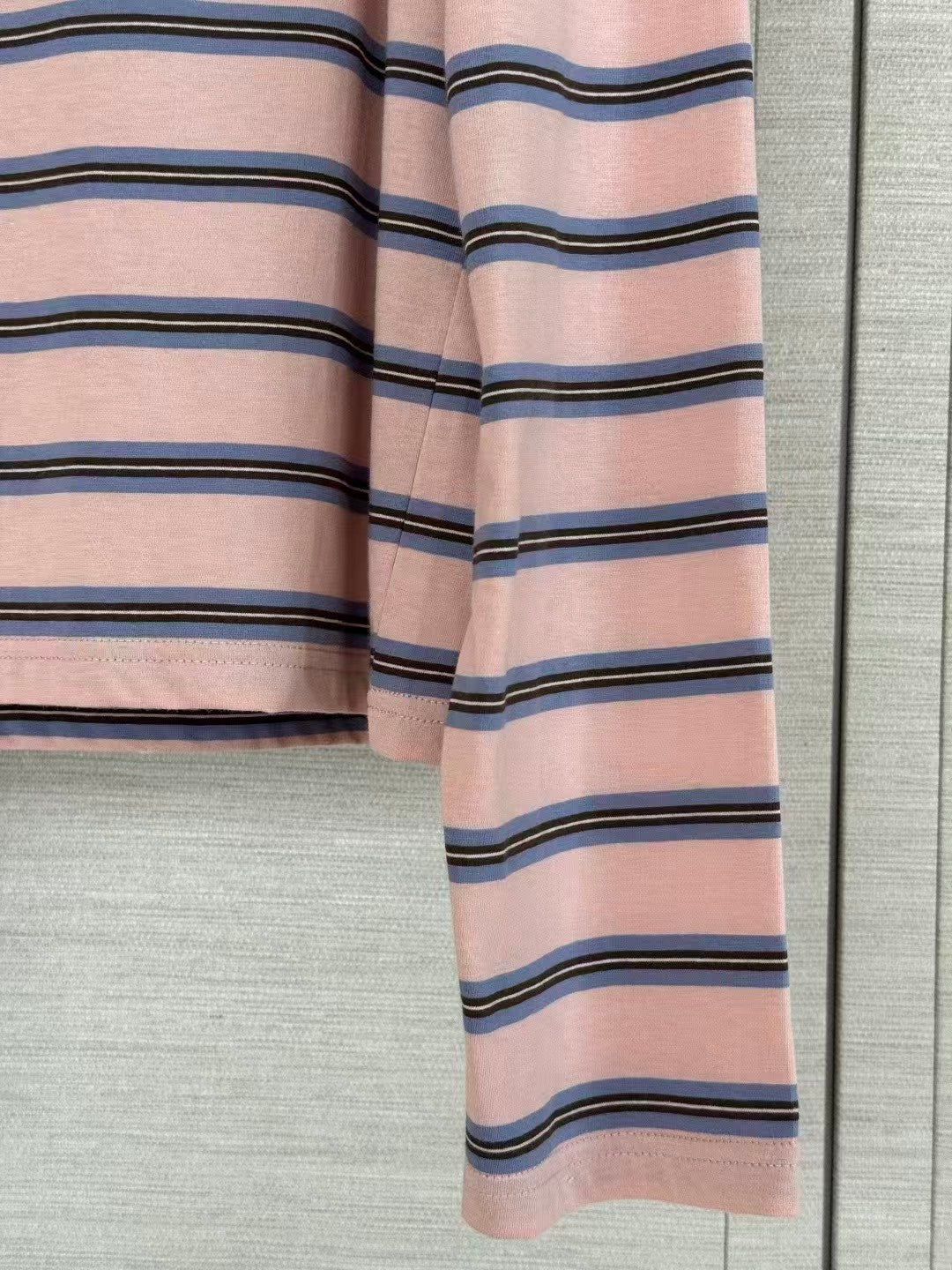 26 New pink striped top
