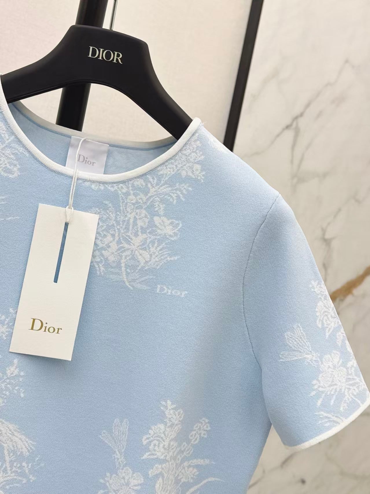 26 New Jacquard Short-Sleeve Knit Top