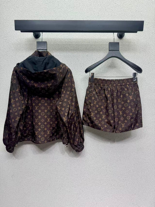 26 New Reversible Hooded Jacket Set