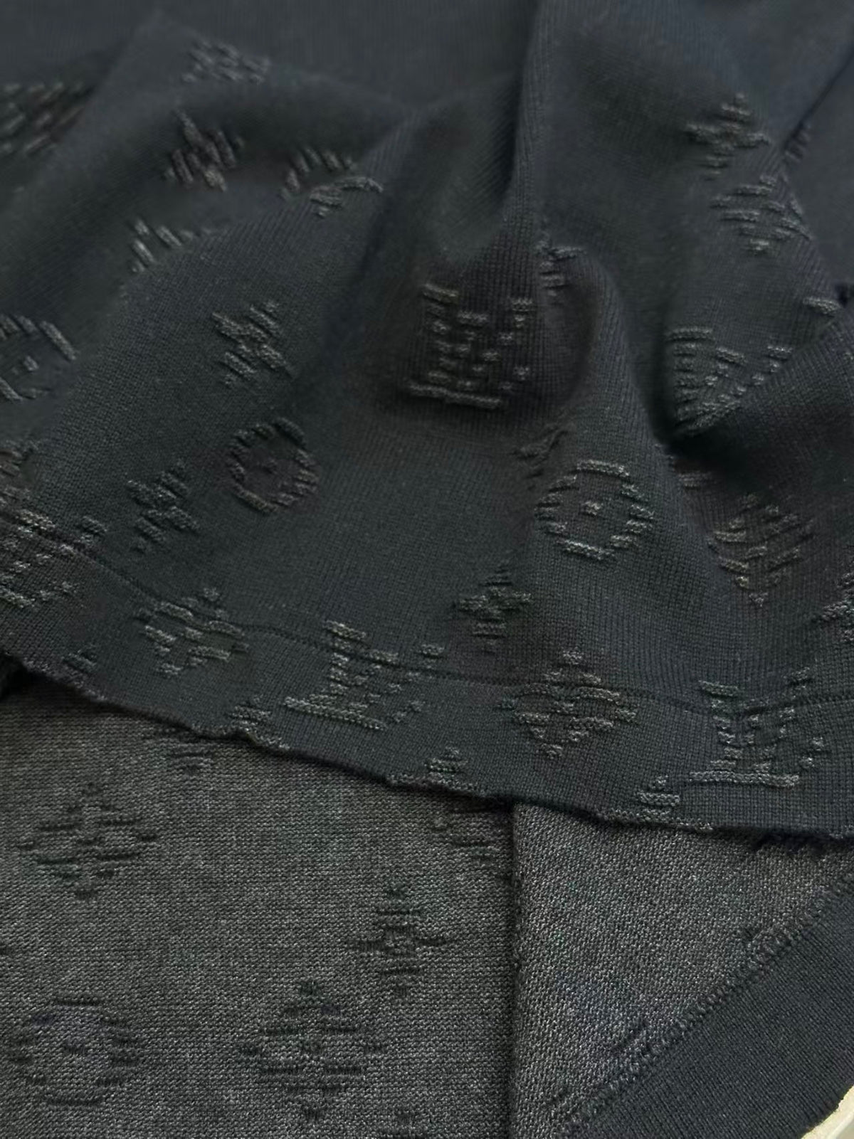 26FW New Embossed Jacquard Knit Short-Sleeve Top