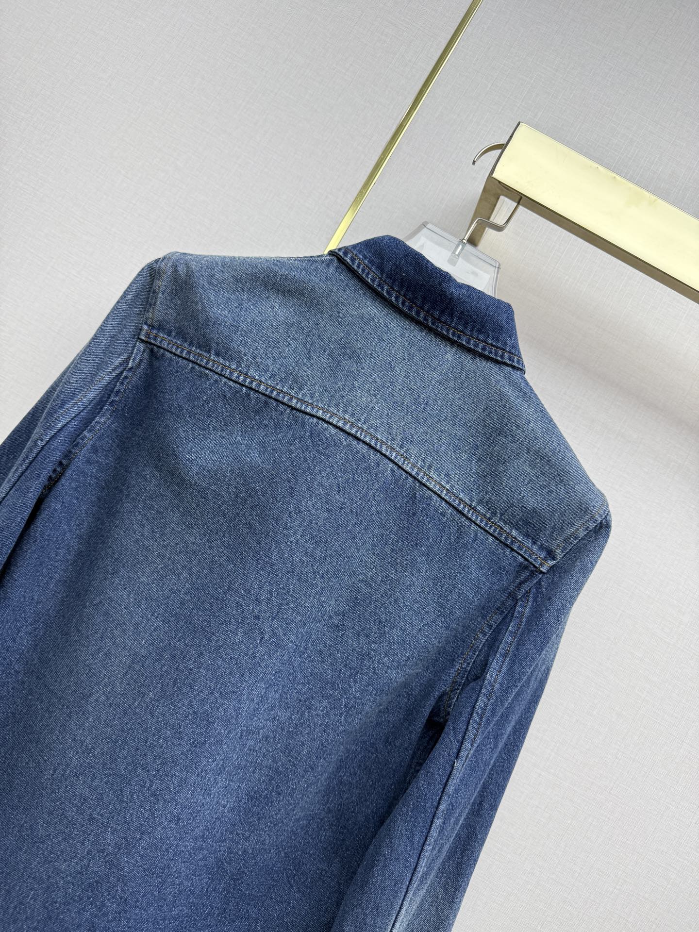 26 New Letter-Embroidered Denim Jacket