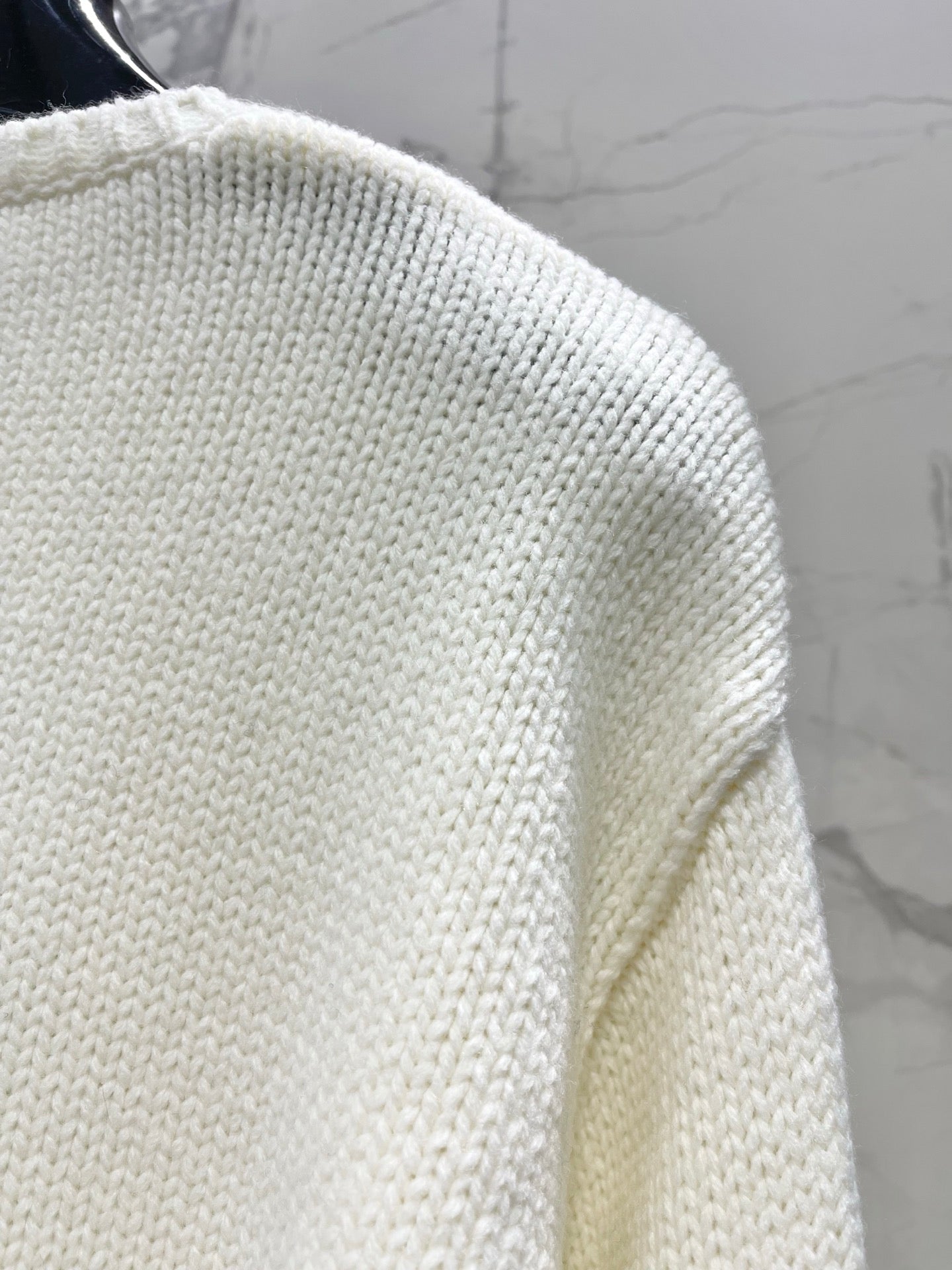 26 New Loose-Fit Printed Sweater