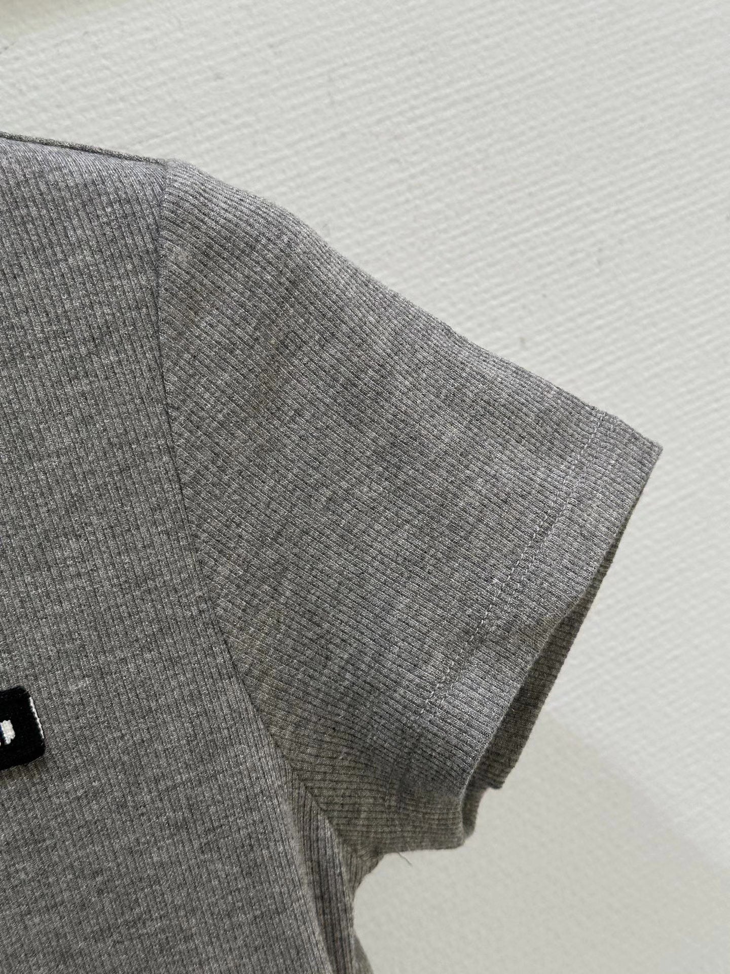 26 New T-shirt with small logo