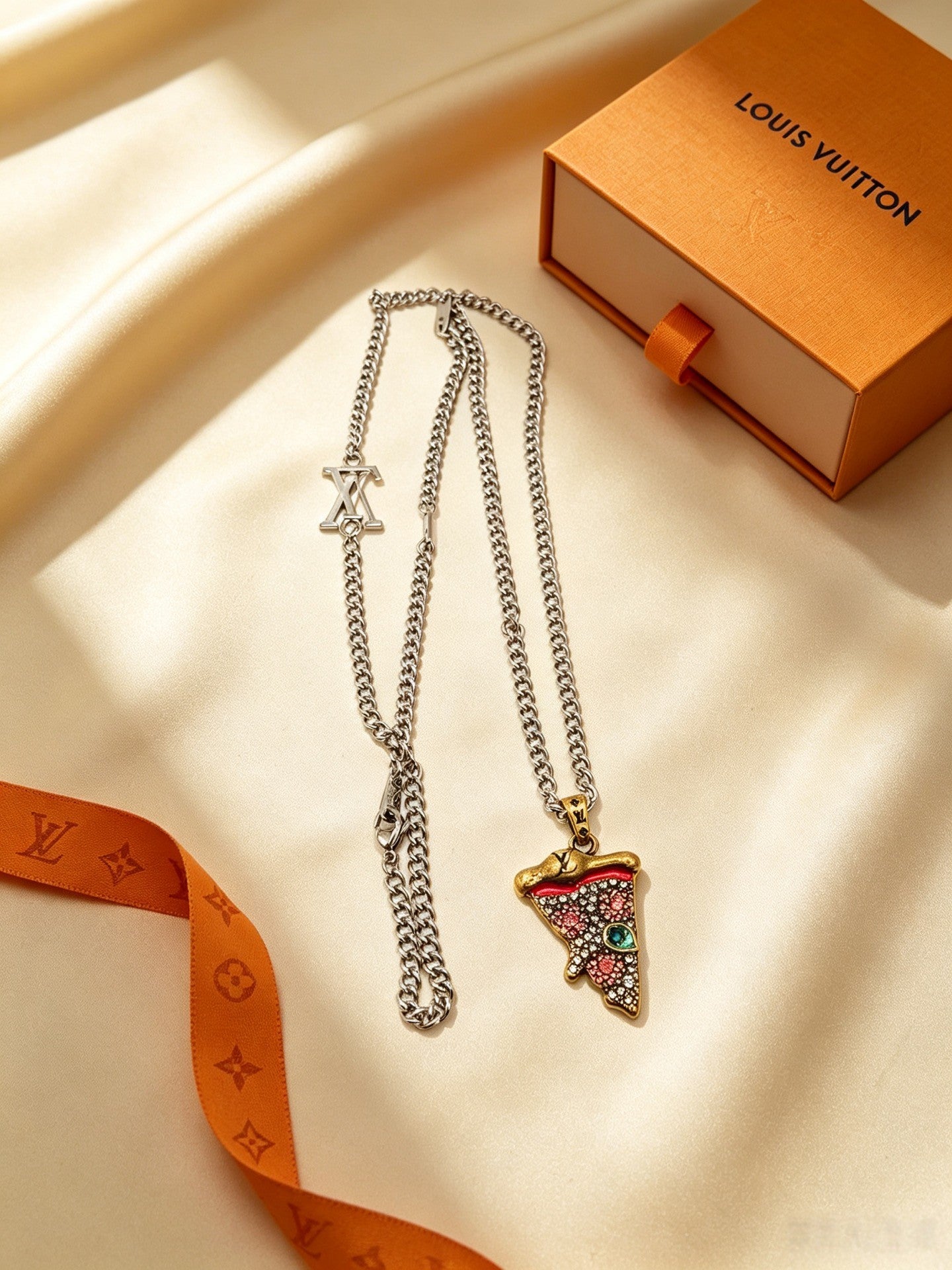 New pizza charm necklace