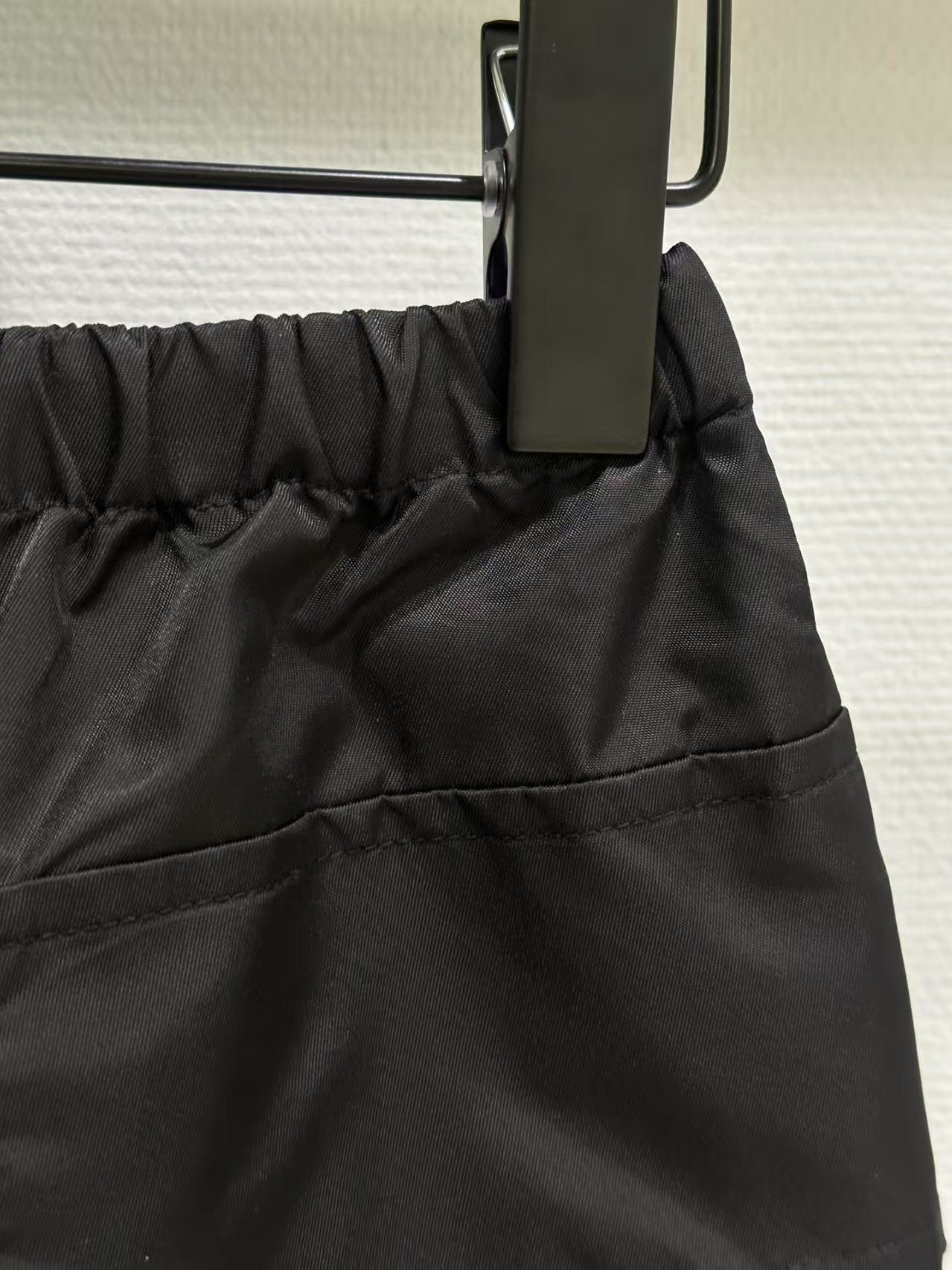 black pocket skirt