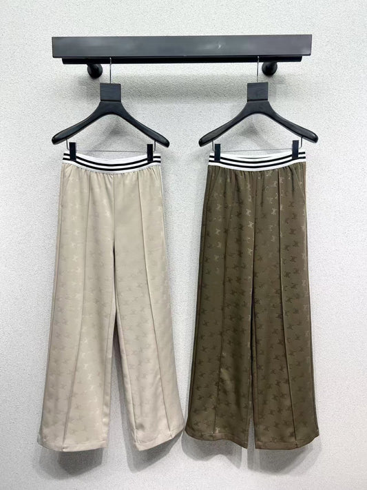 25 Web Embossed Casual Pants