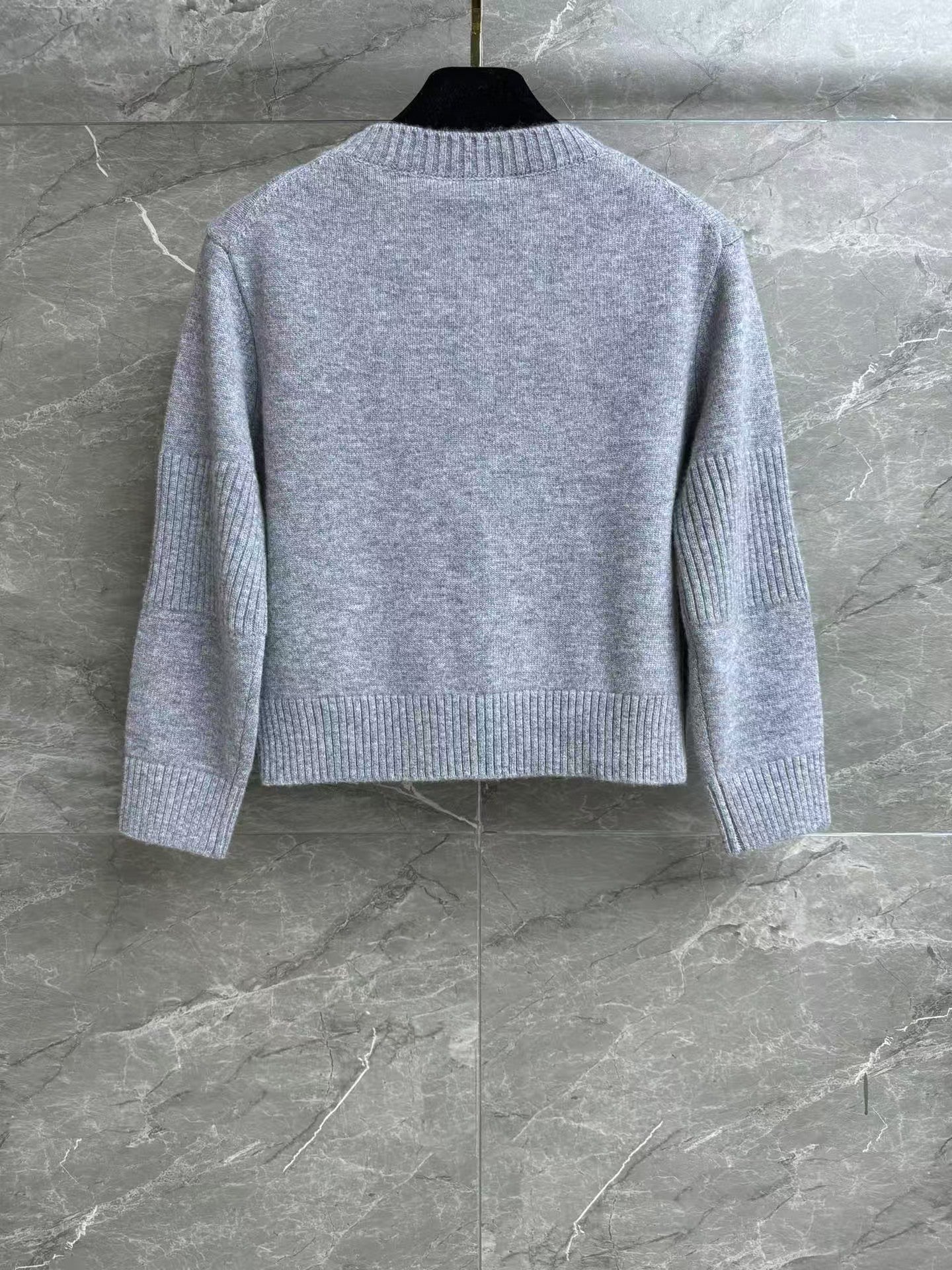 🔥🔥🔥Cashmere cardigan with school bag button