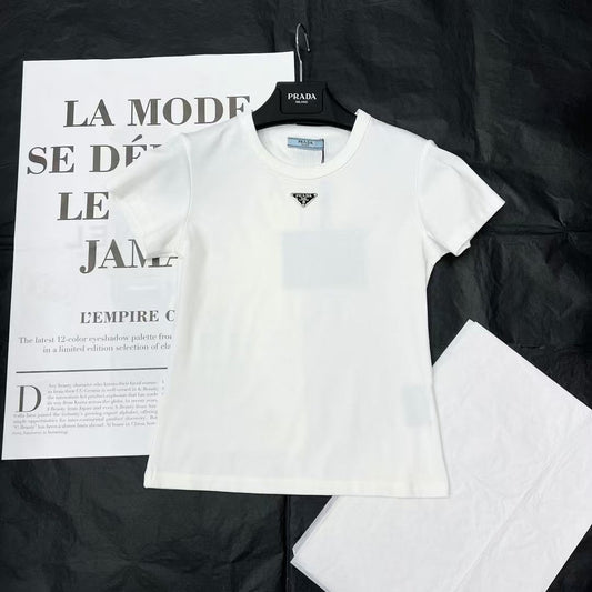 Classic triangle logo T-shirt
