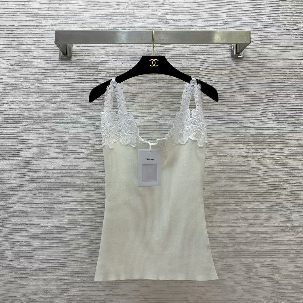 Water-soluble lace camisole knitted vest