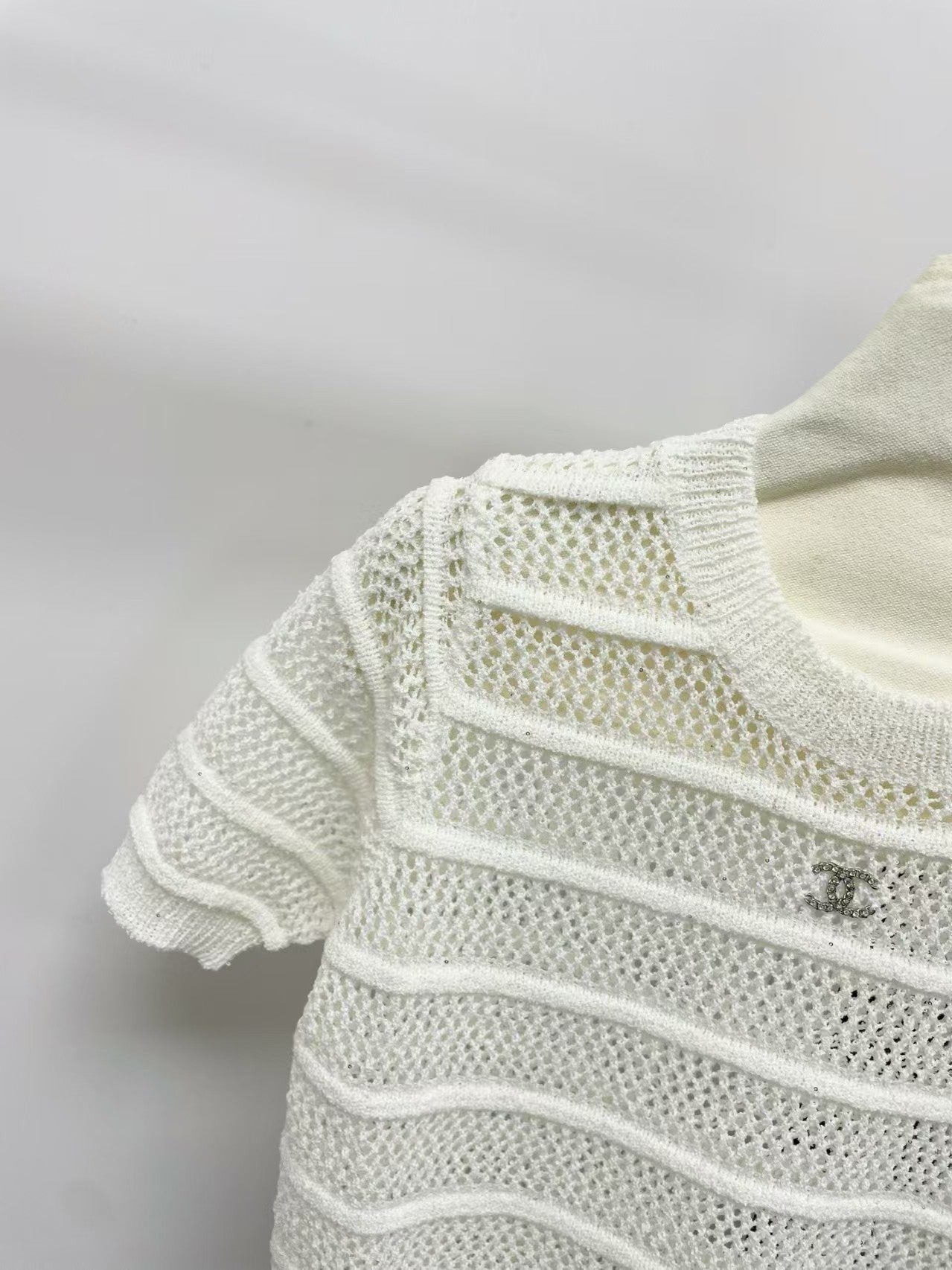 Striped hollow short sleeves