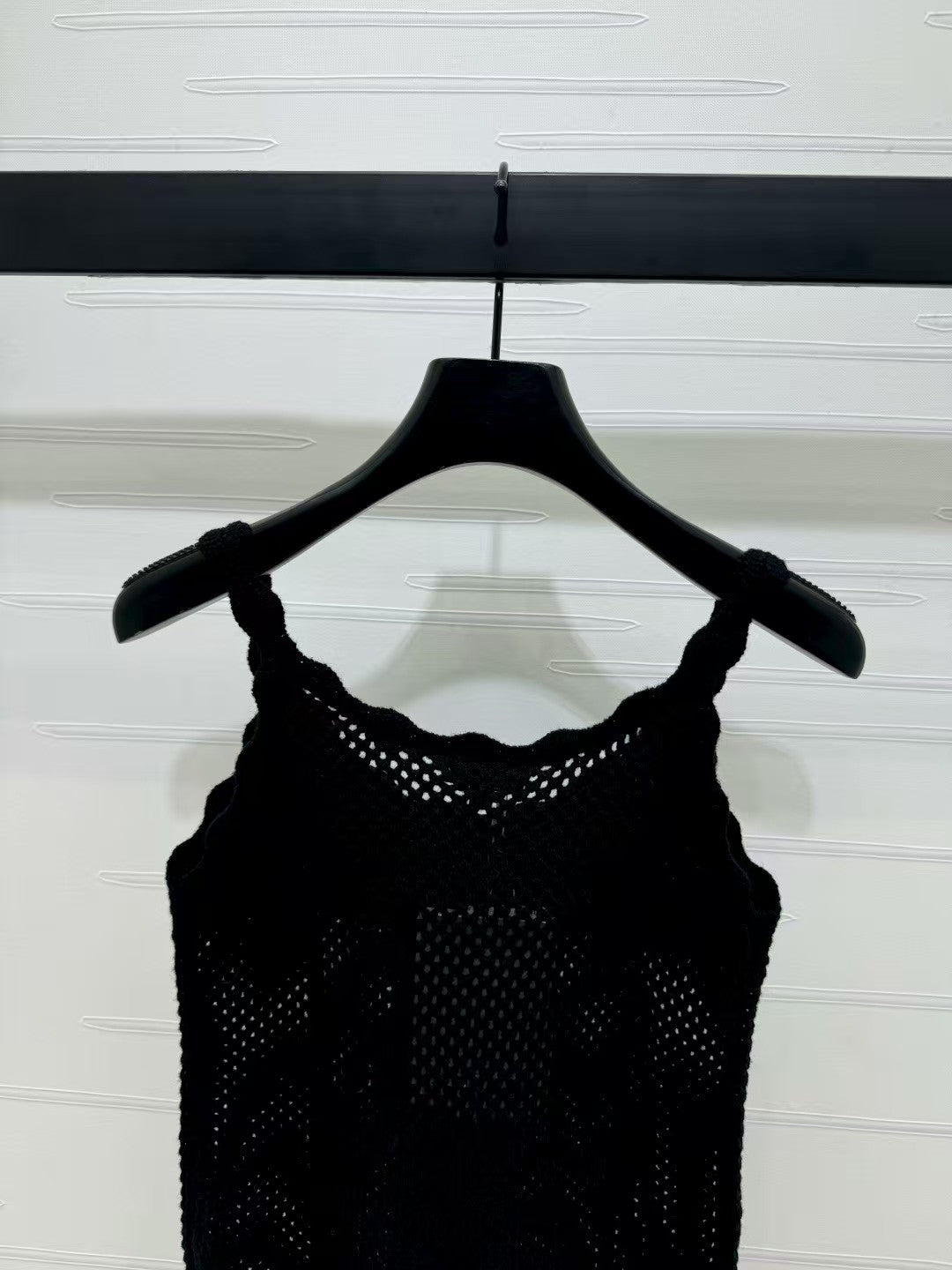 Hollow wave lace knitted vest