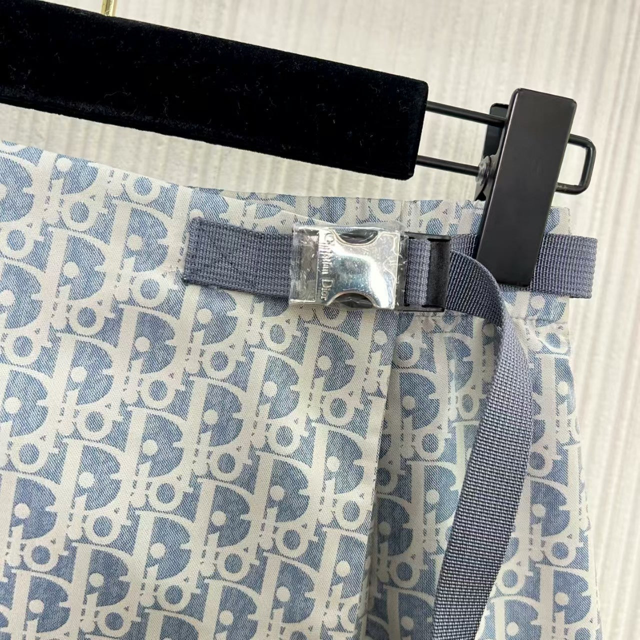 Classic monogram side skirt pants