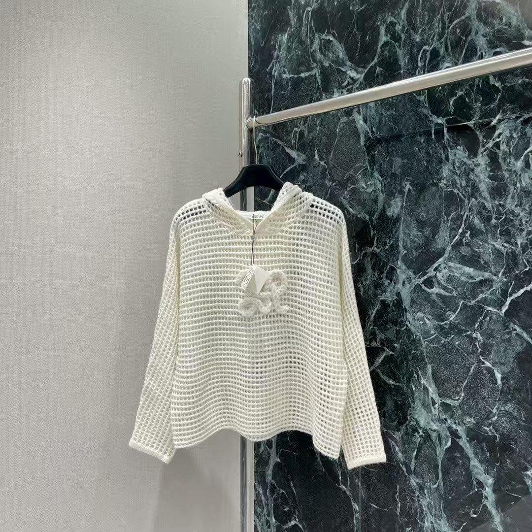Hooded hollow shirt