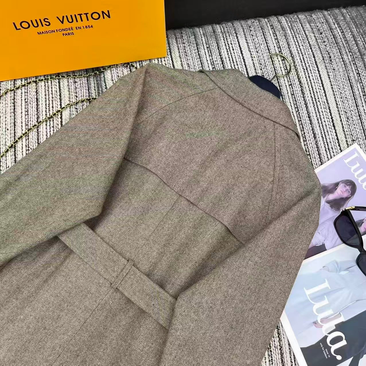 New lapel trench coat style suit jacket