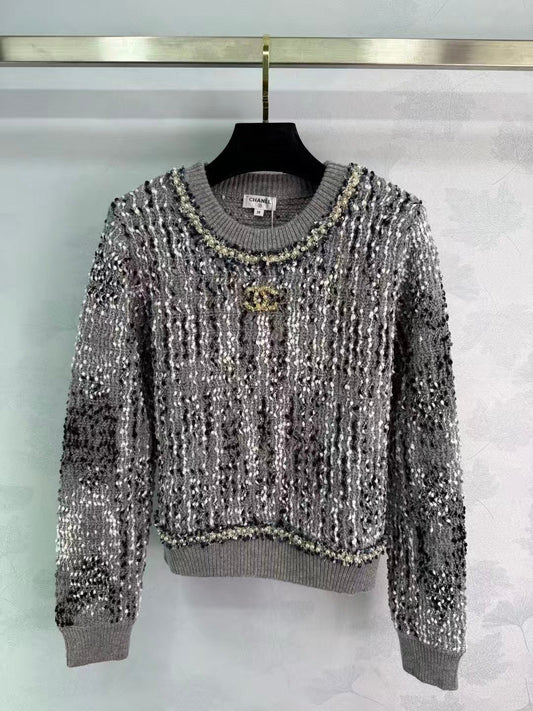 New early autumn round neck knitted top
