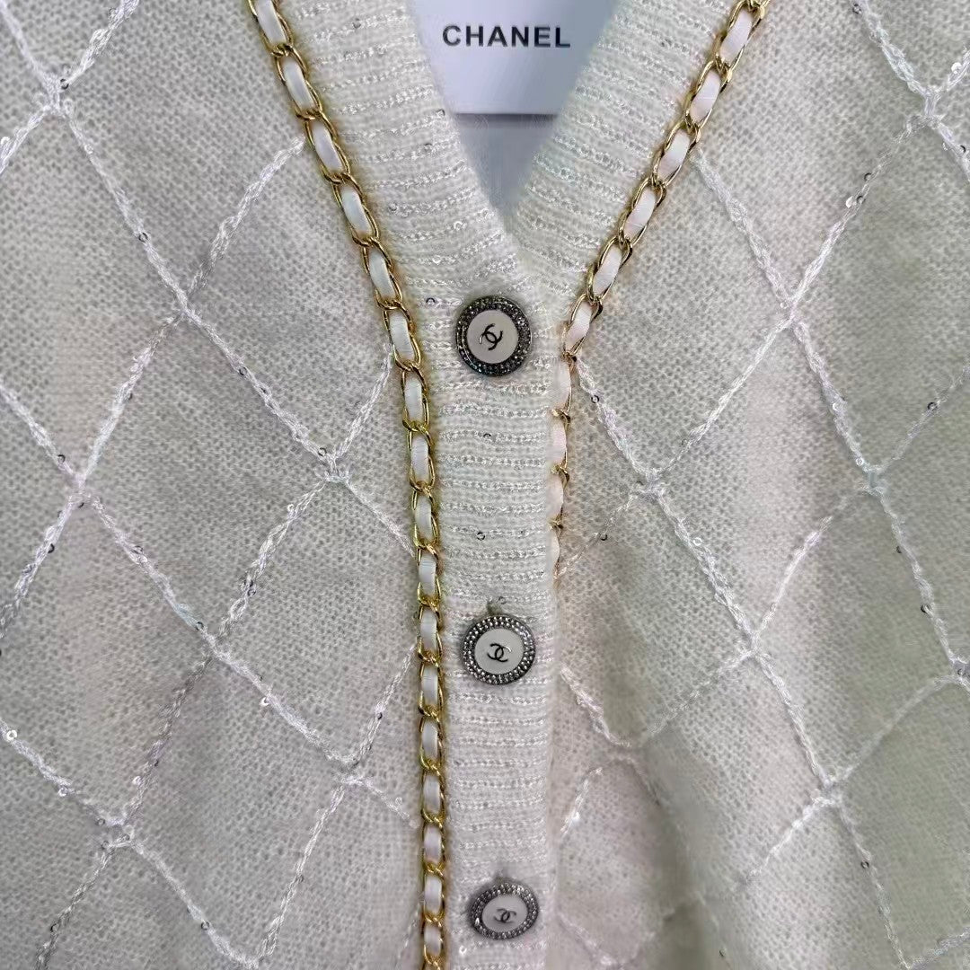 New Diamond Knit V-neck Cardigan