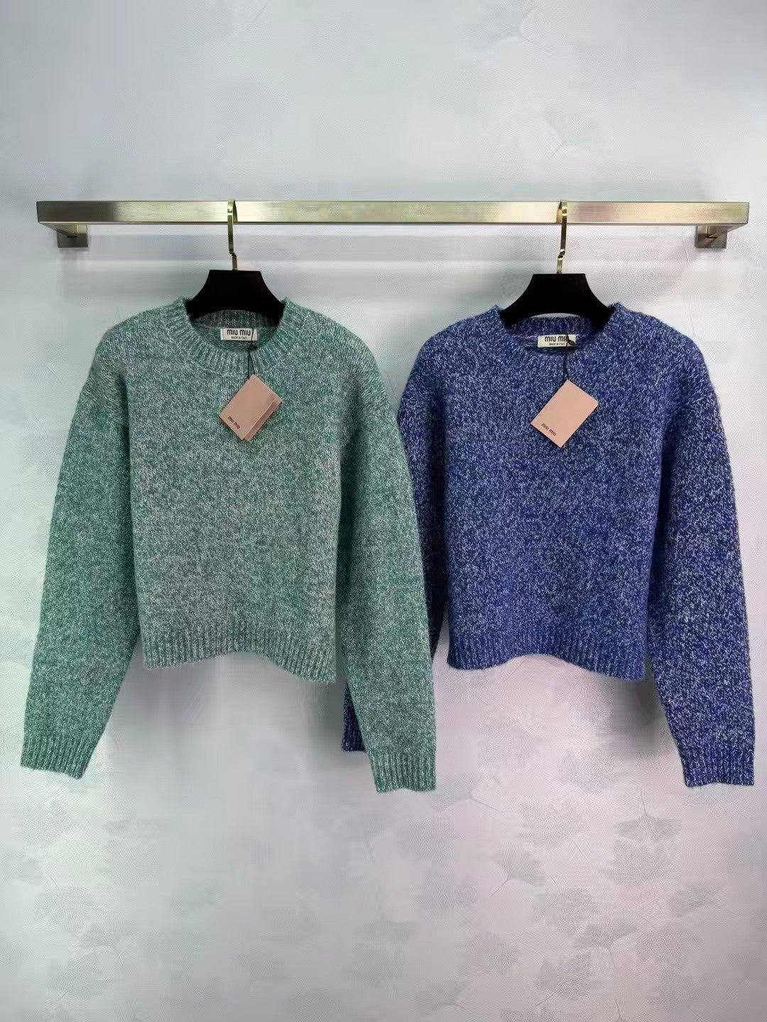 Crew neck chunky knit sweater