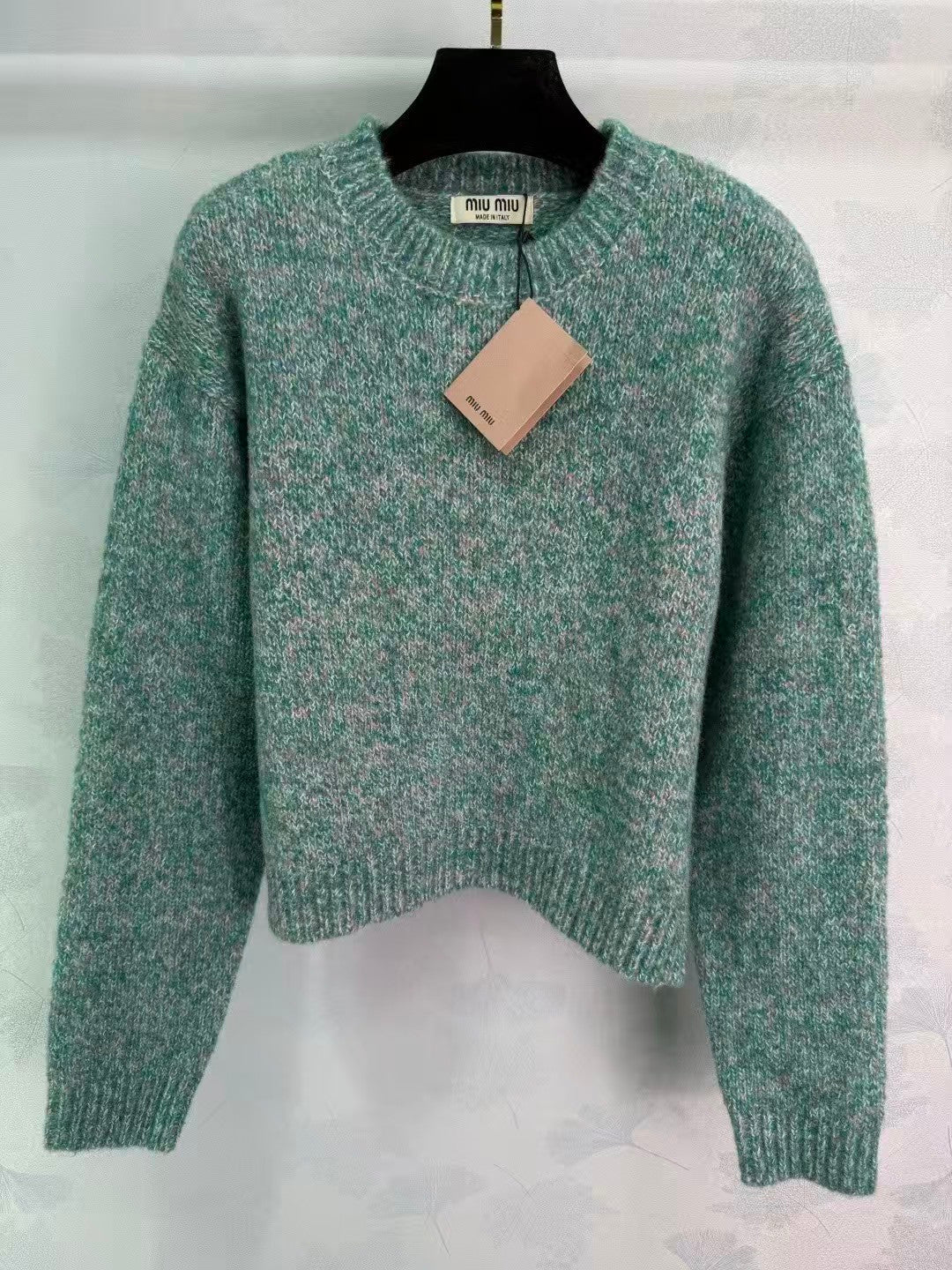 Crew neck chunky knit sweater