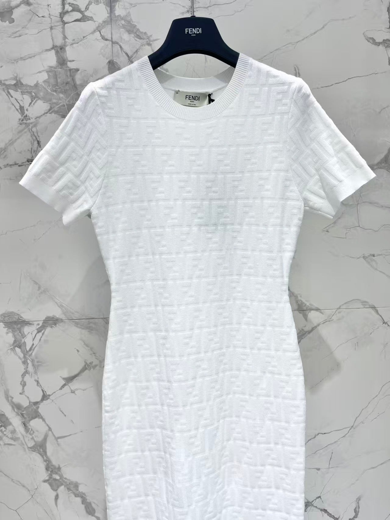 Embossed letter 3D logo knitted dress