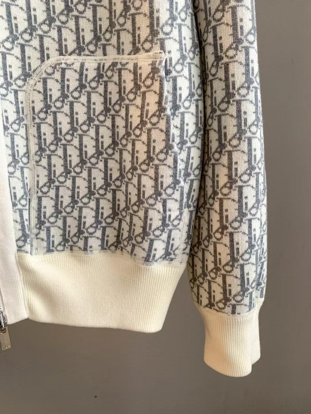 Reversible zippered hooded sweater
