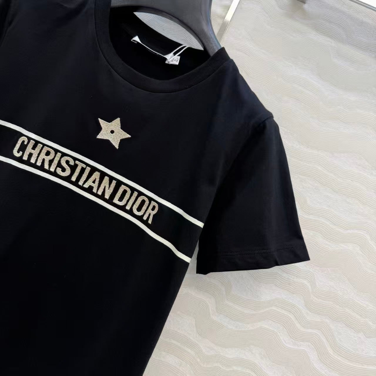 Platinum embroidered letter short-sleeved shirt