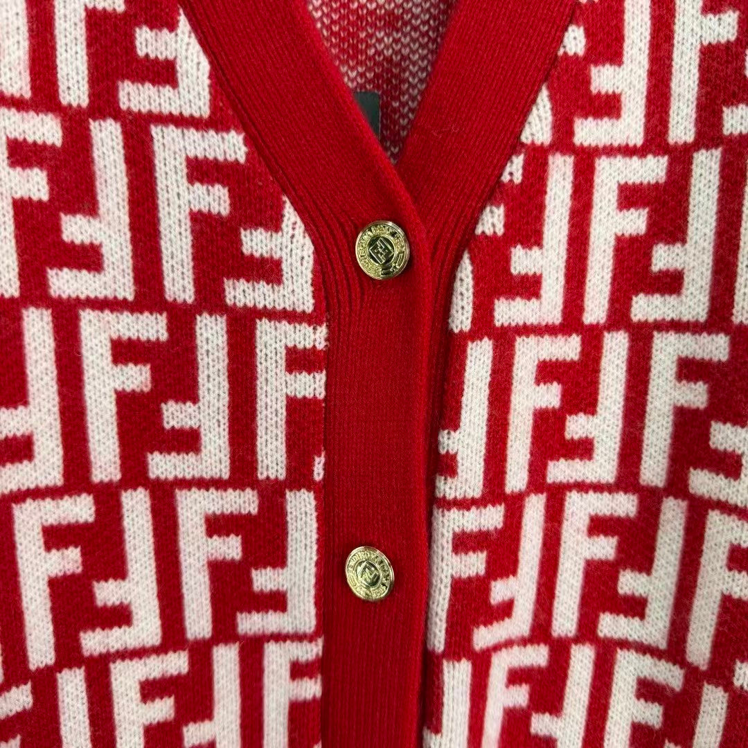 New double-pocket jacquard V-neck knitted cardigan