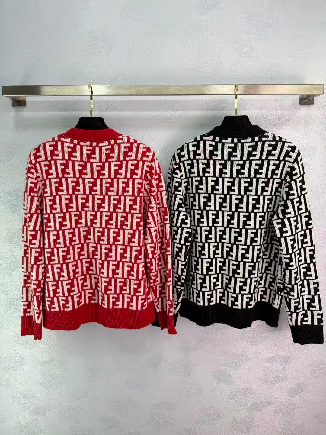 New double-pocket jacquard V-neck knitted cardigan