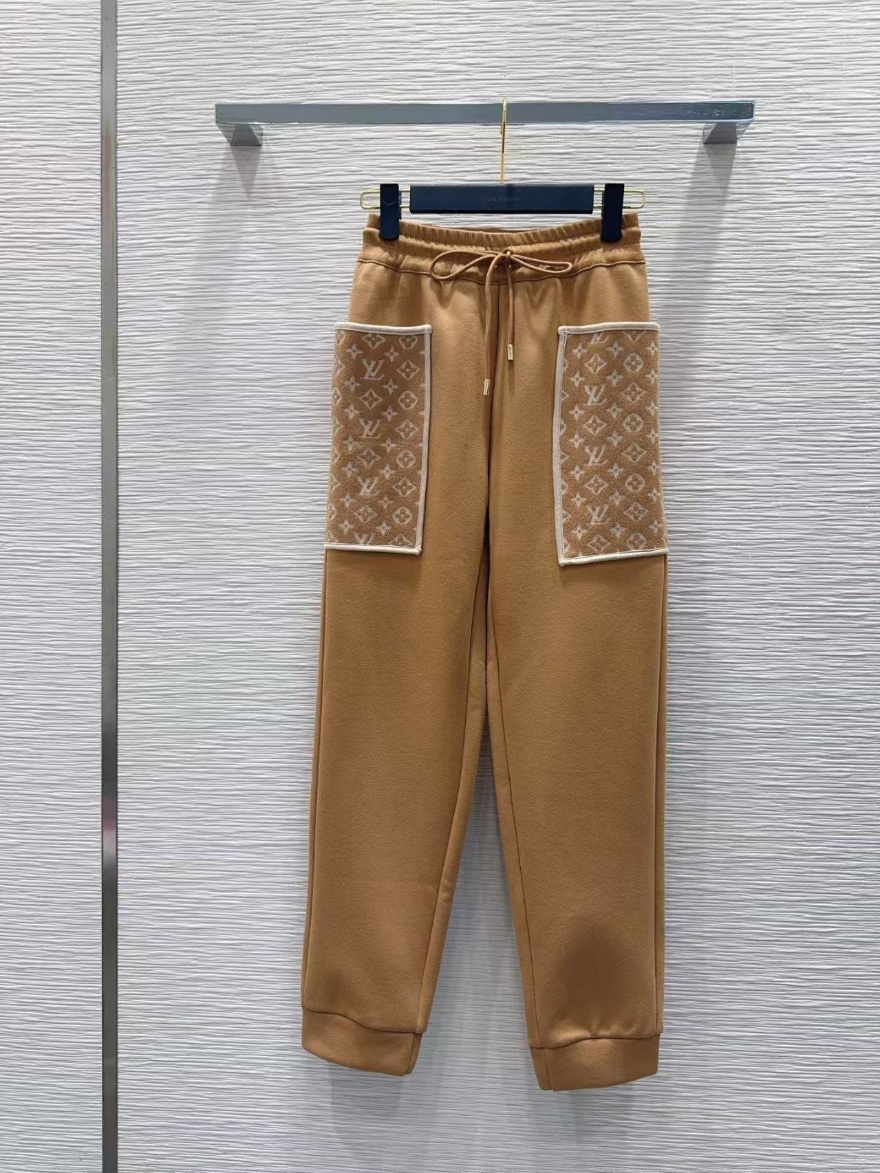 Casual trousers with elasticated waist