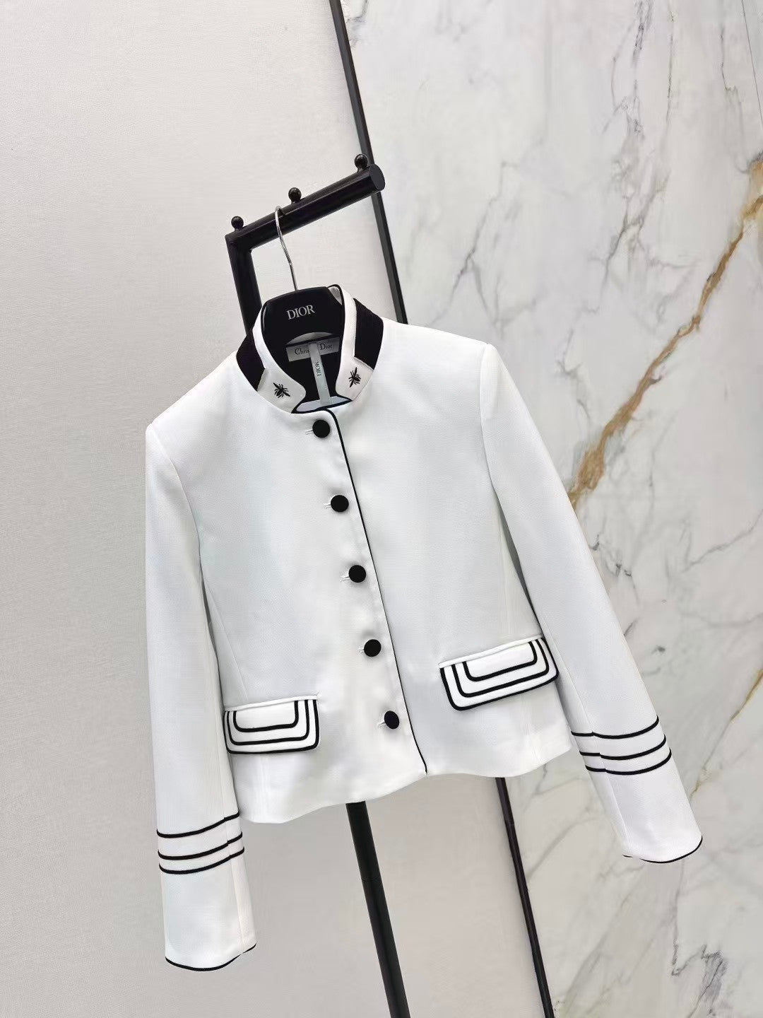 26. Embroidered bee-motif stand-collar blazer