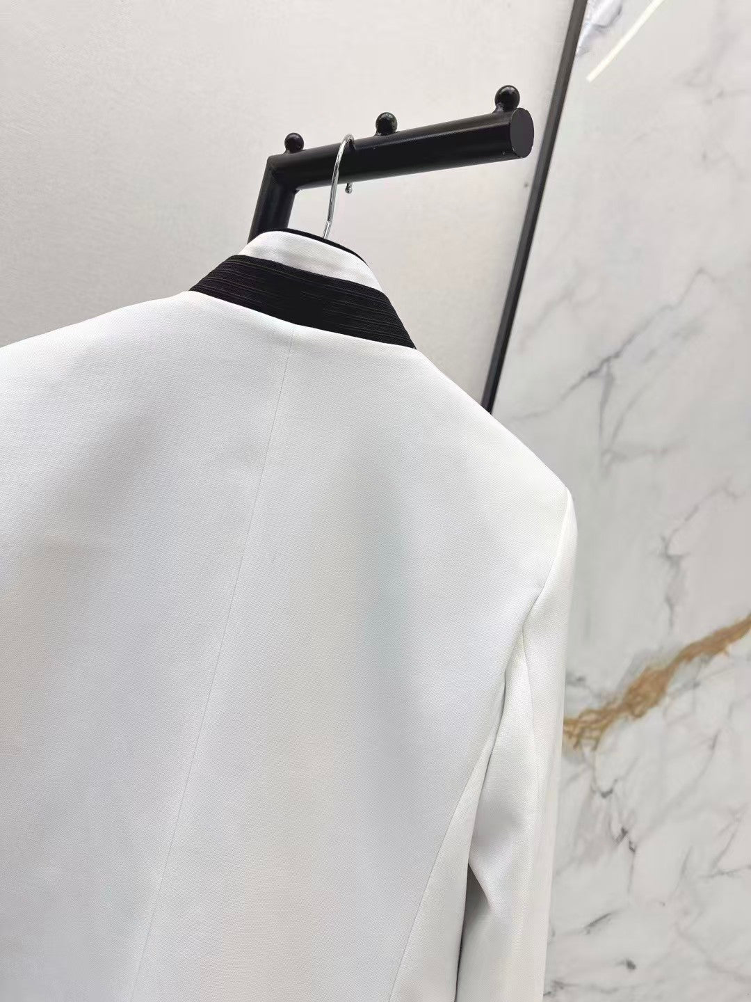 26. Embroidered bee-motif stand-collar blazer