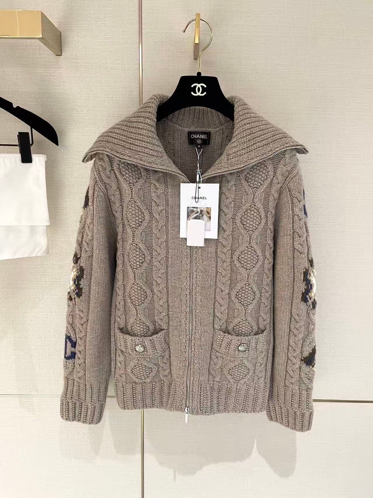 New wool cardigan