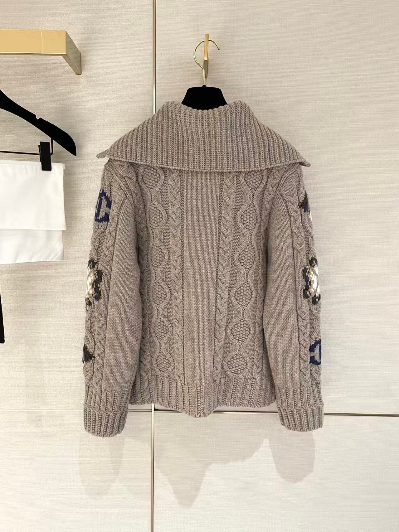 New wool cardigan