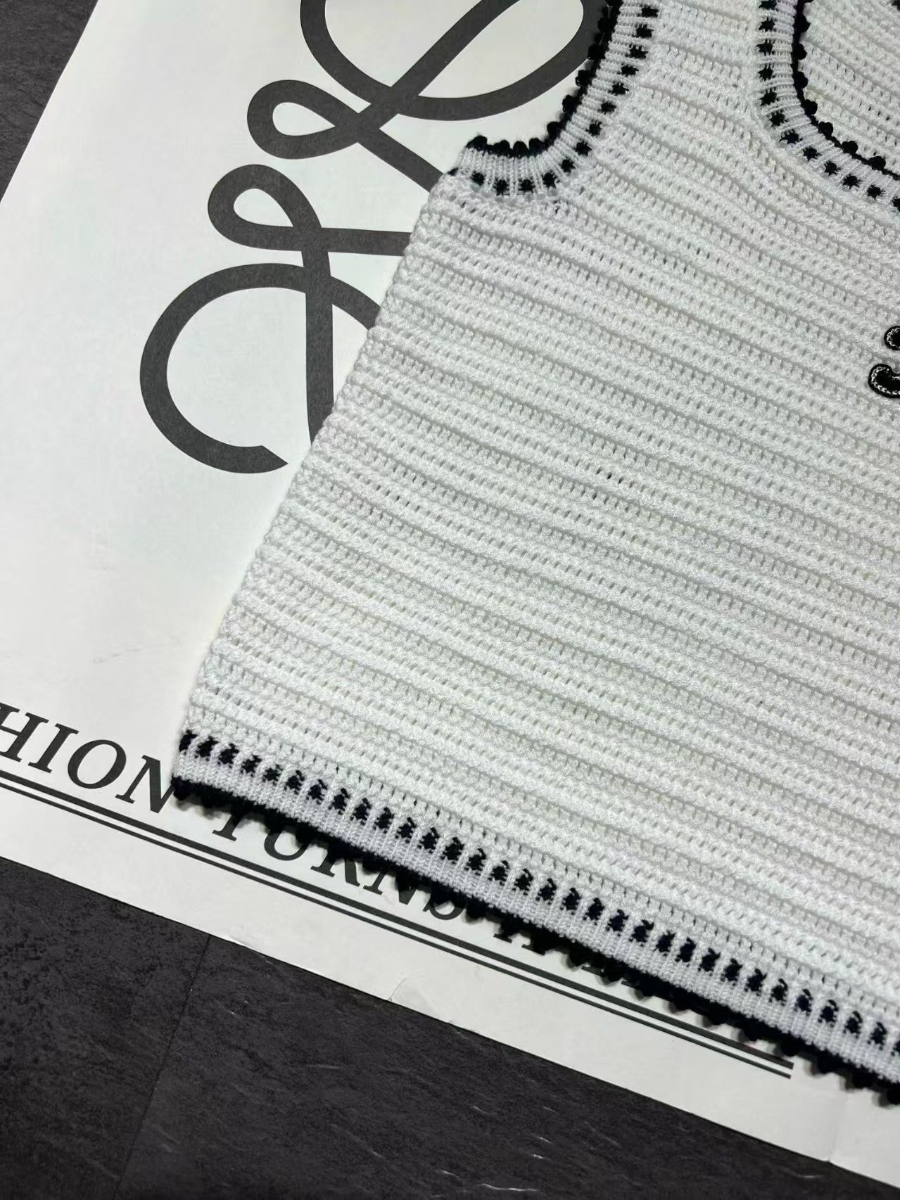 26SS New Black and White Striped Knitted Vest