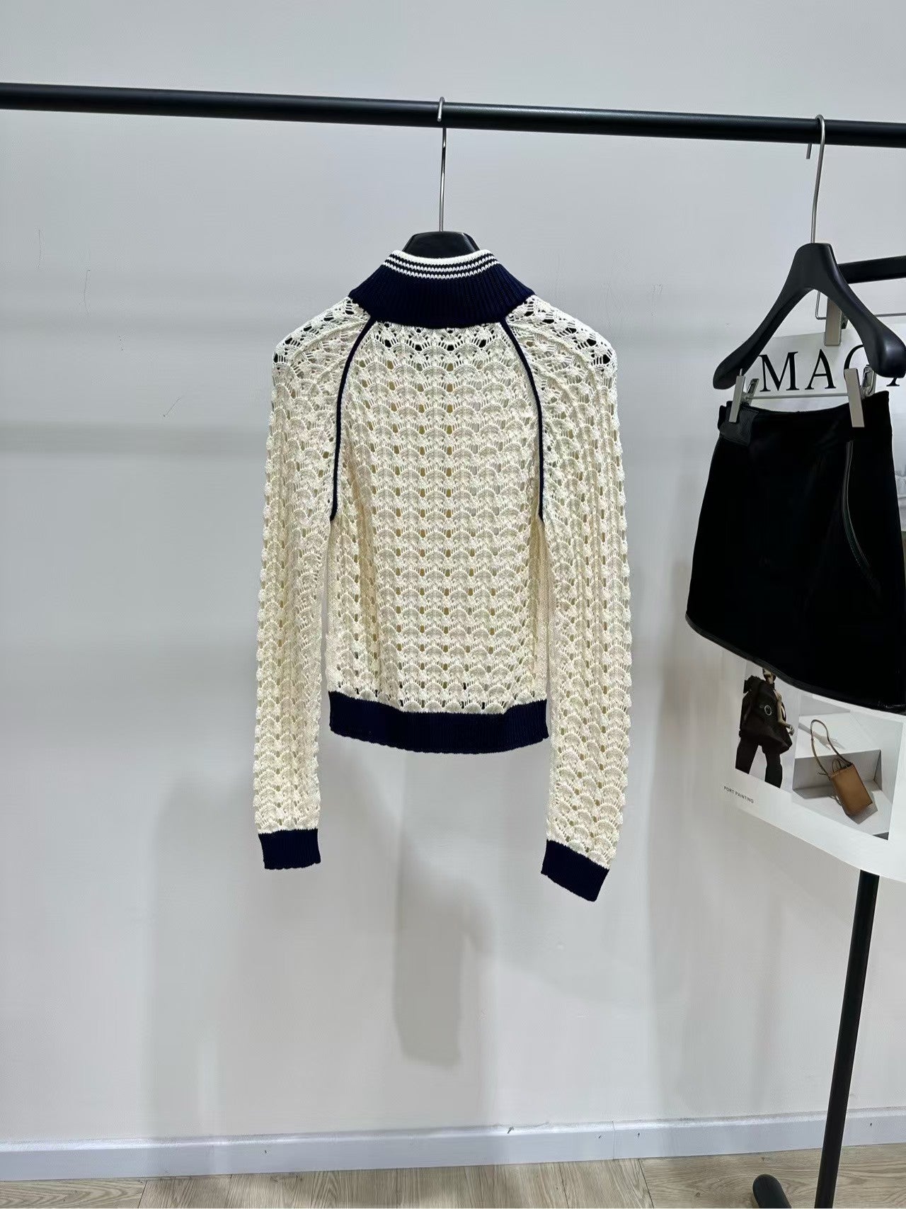 26SS Beige Badge Stand Collar Hollow-Out Cardigan