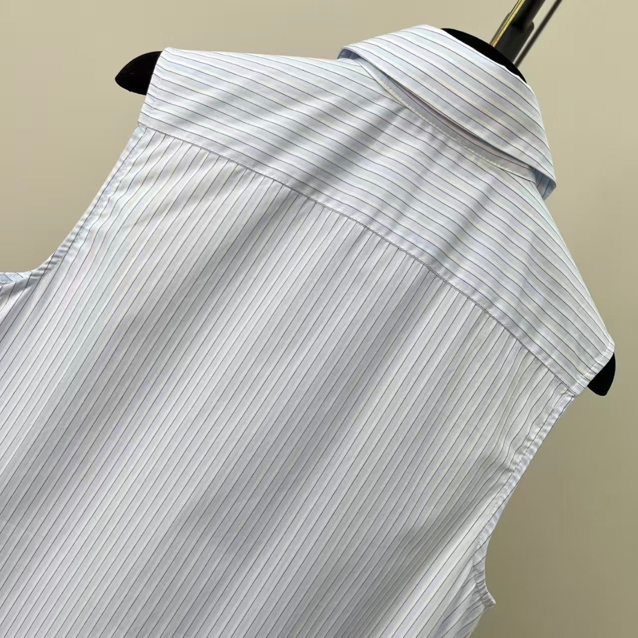 26SS New Pearl Button Sleeveless Striped Shirt