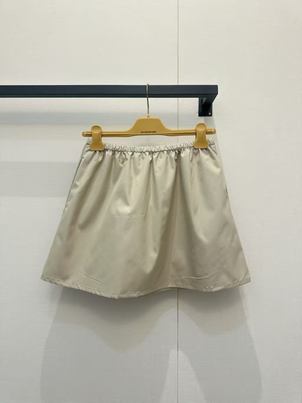 26SS Color-blocked Beige Mini Skirt