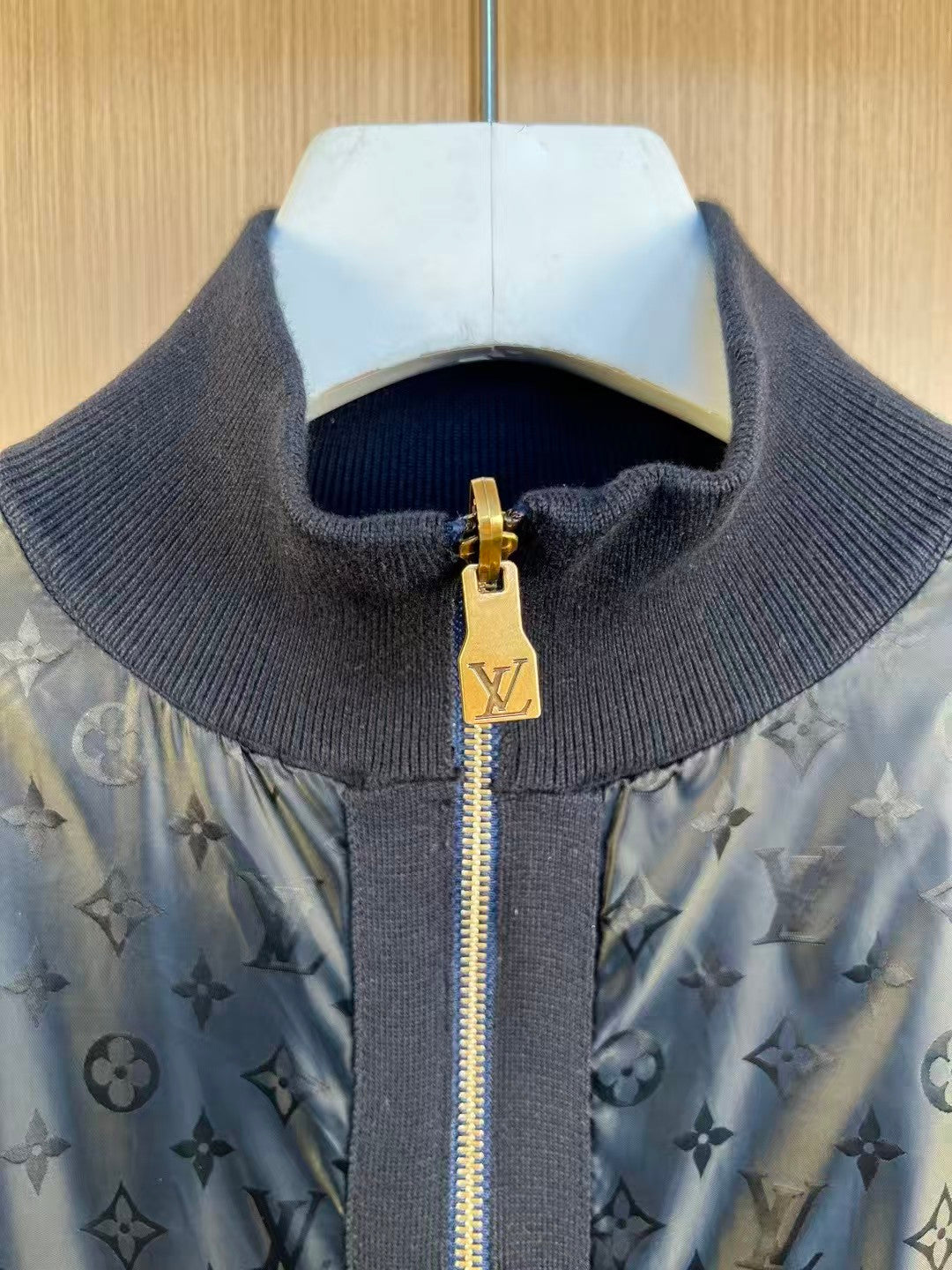 26SS Letter-Print Reversible Jacket
