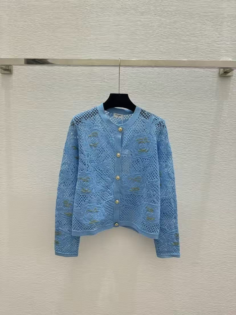 26SS Contrast-Color Camellia Openwork Knit Cardigan