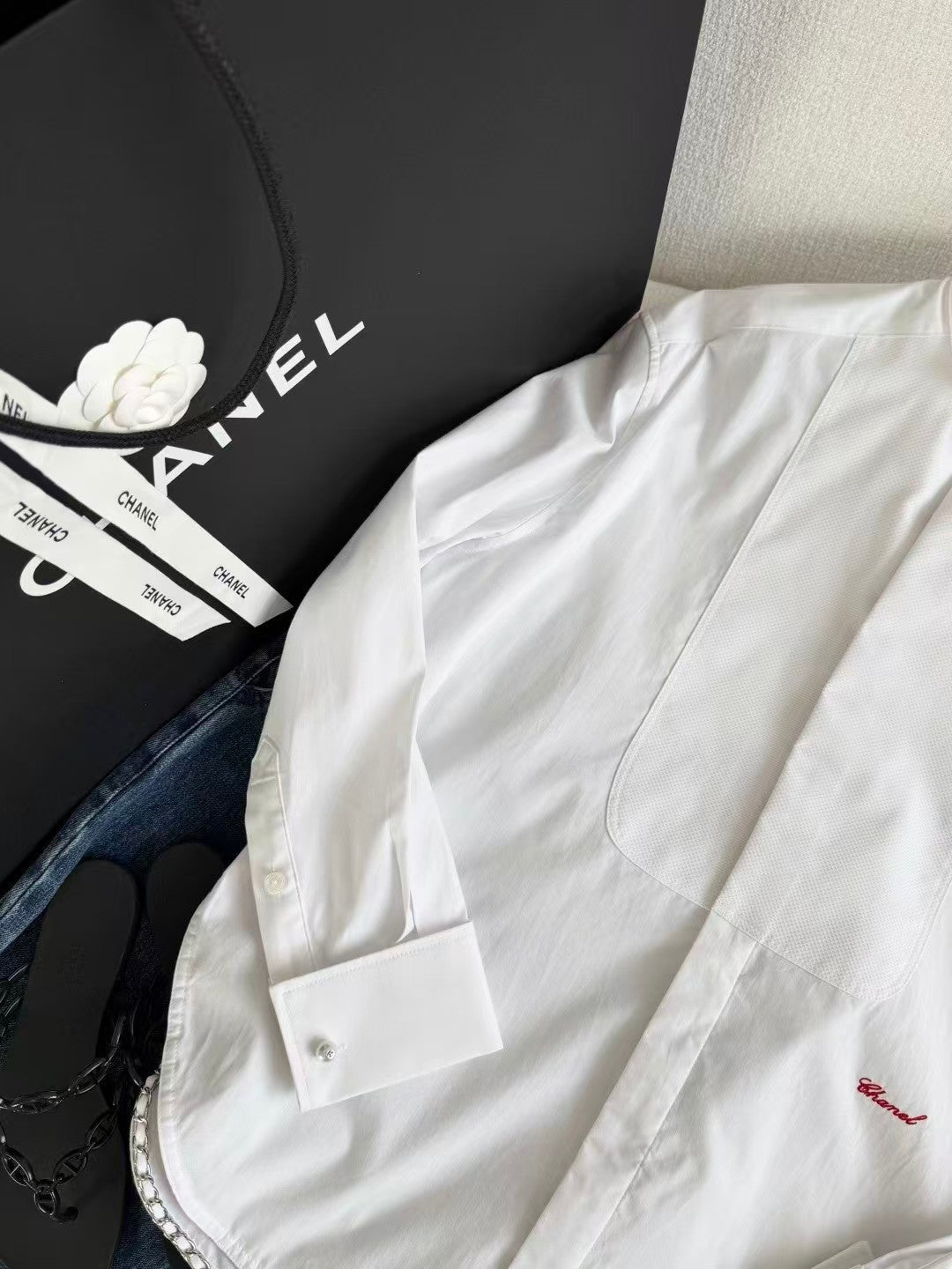 26SS Collared Shirt with Pearl Buttons and Embroidery