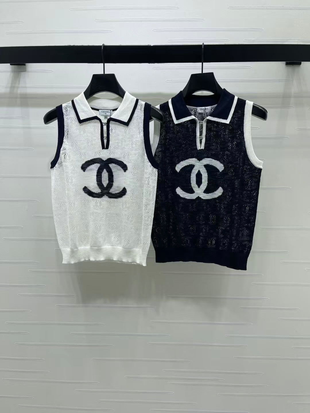 26SS Jacquard Cut-out Collared Knit Vest