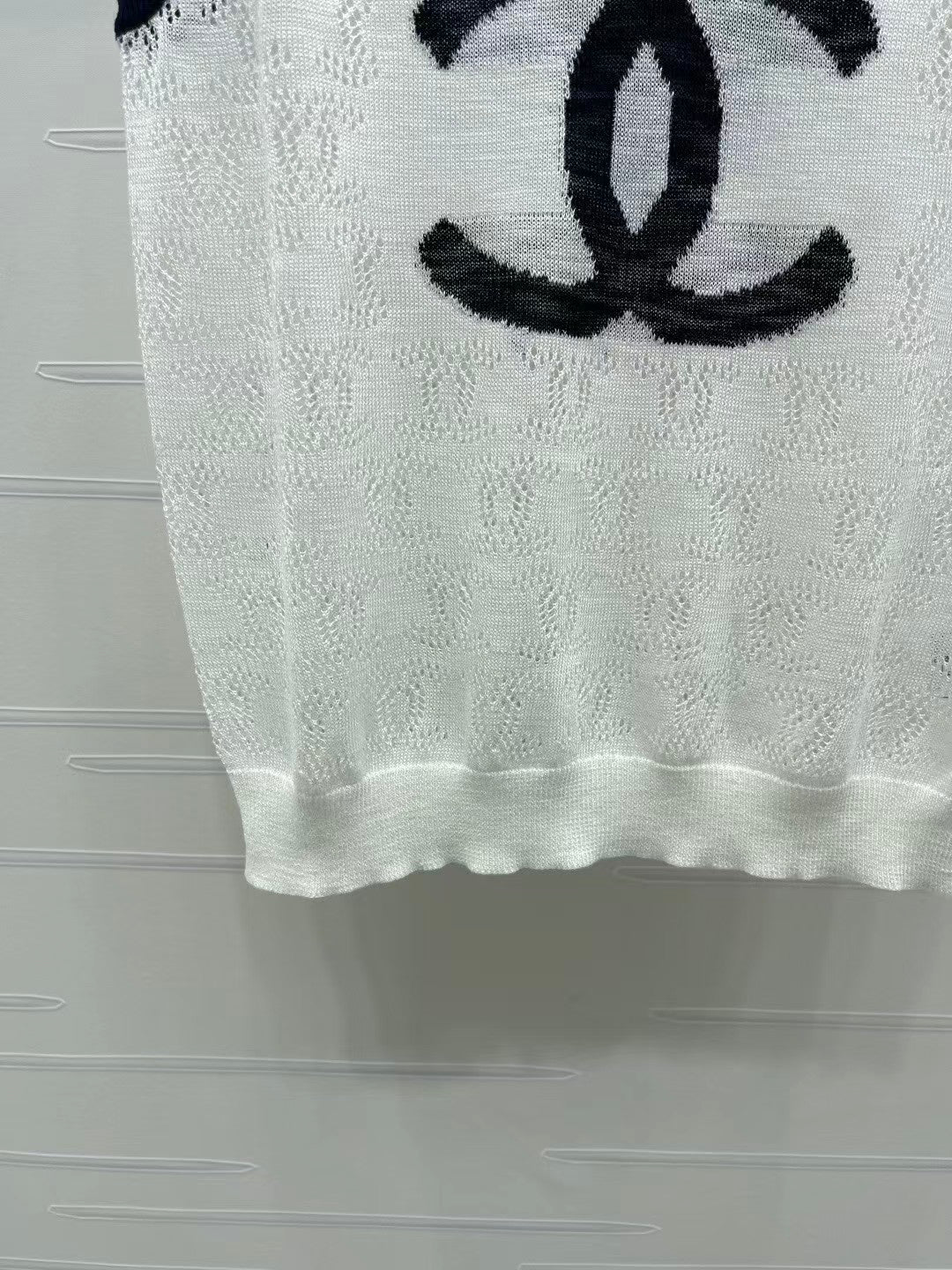 26SS Jacquard Cut-out Collared Knit Vest