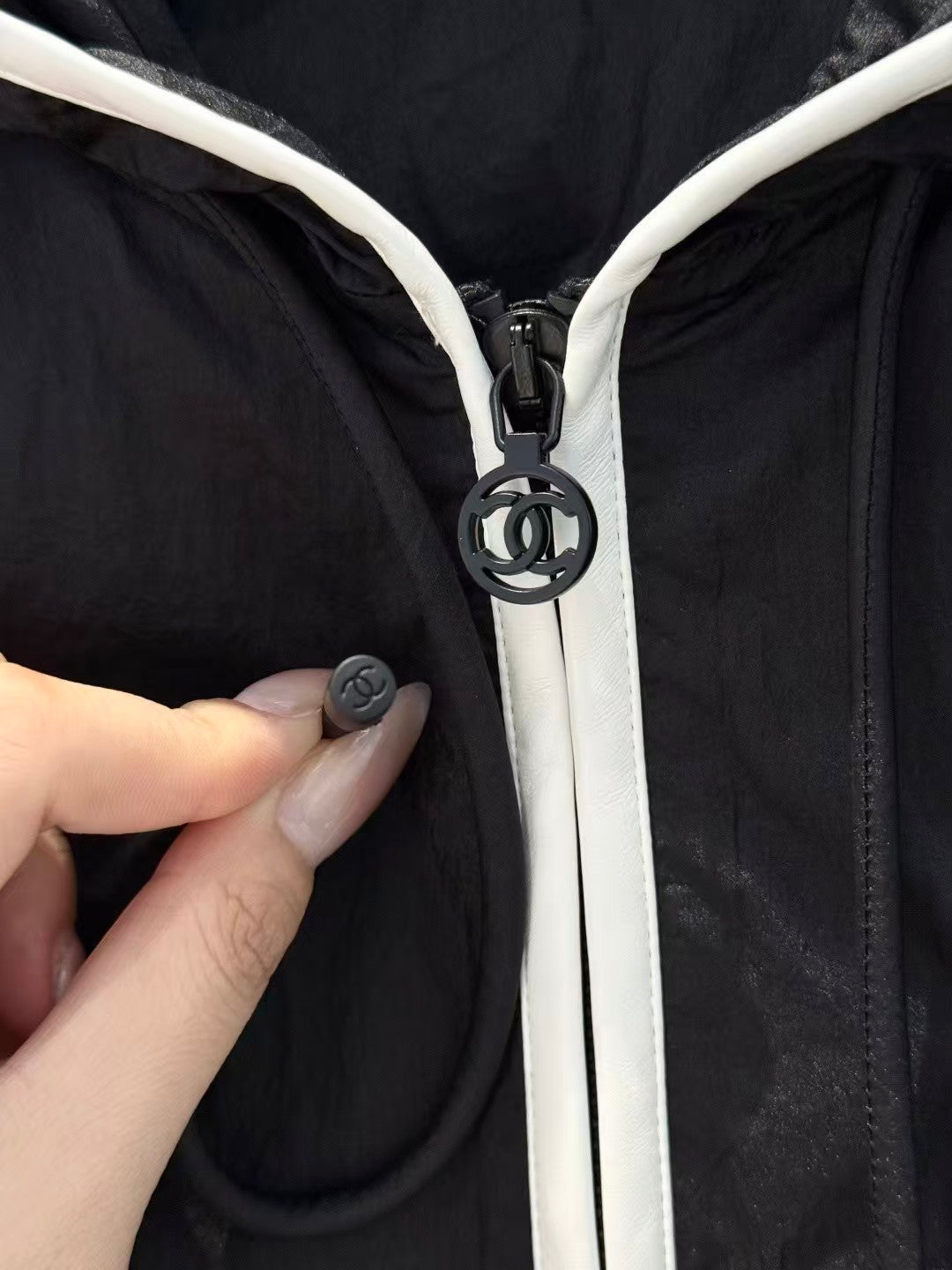 26SS New Hooded Set with White Trim