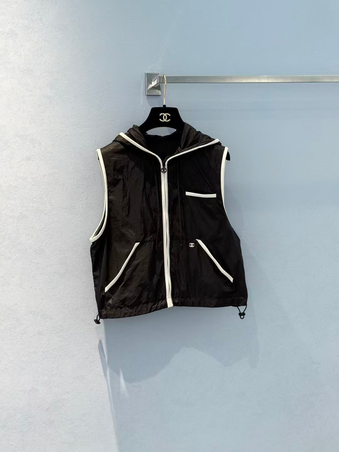 26SS New Hooded Set with White Trim