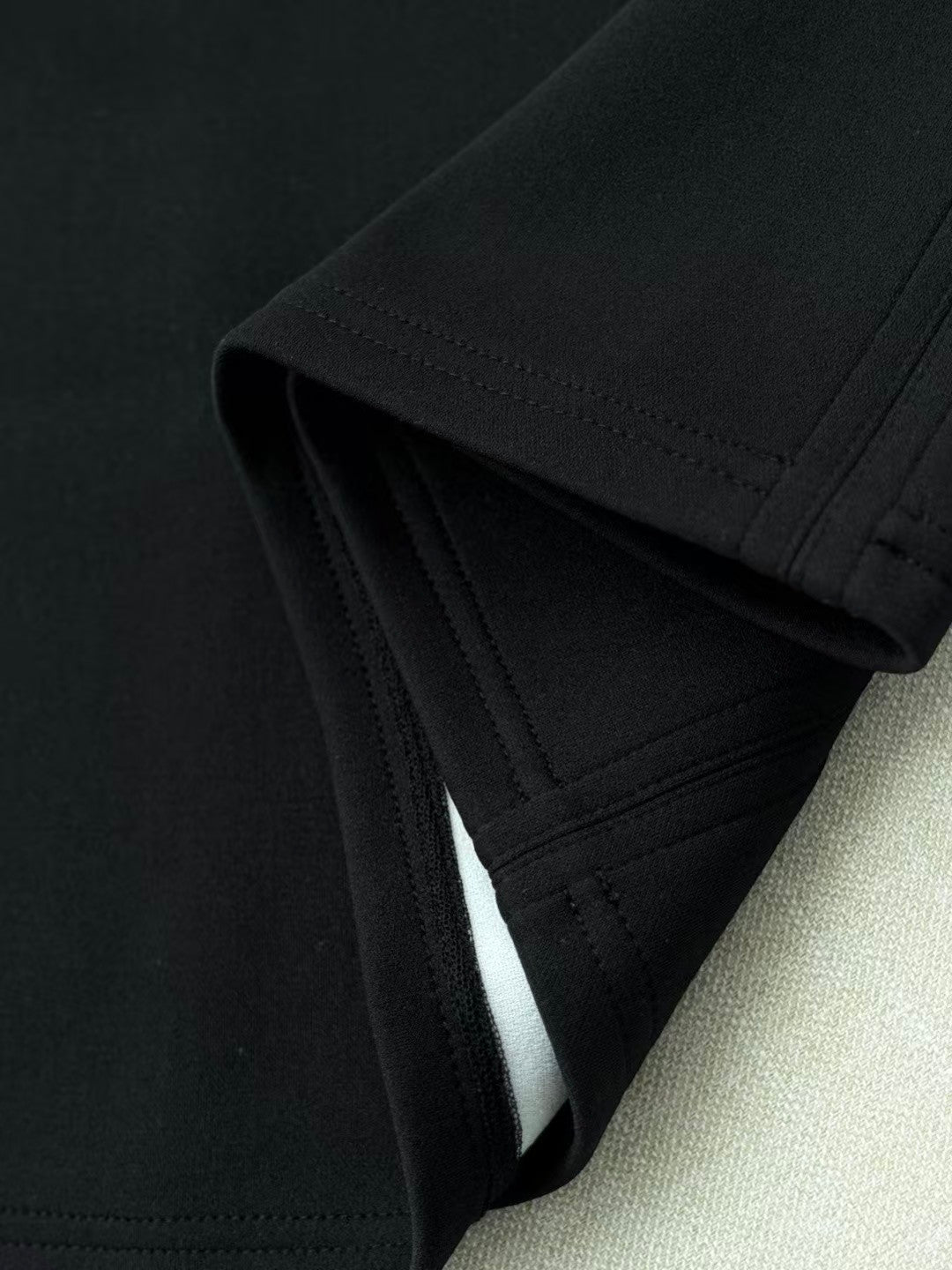 New 26SS Black Sleeveless Dress