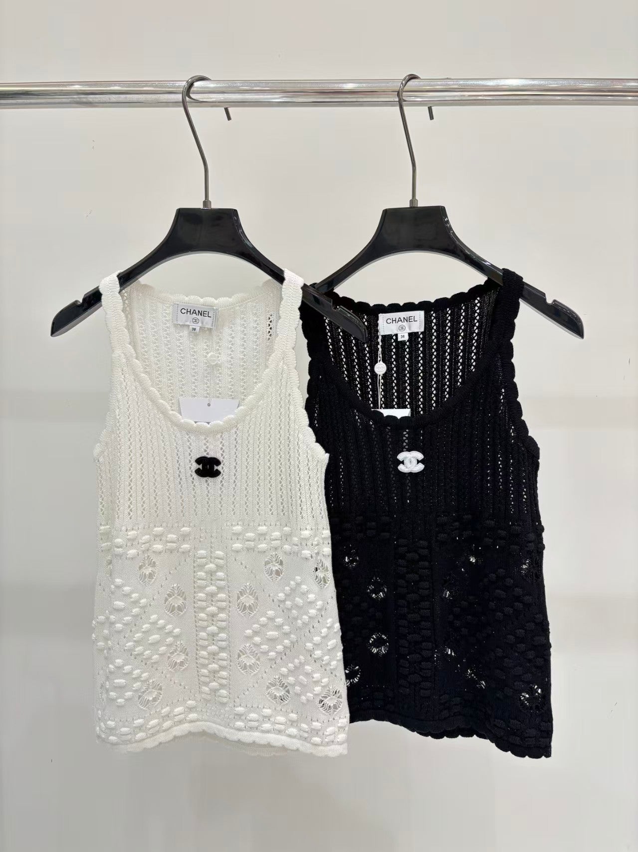 26 New Letter Logo Embroidered Jacquard Knit Vest